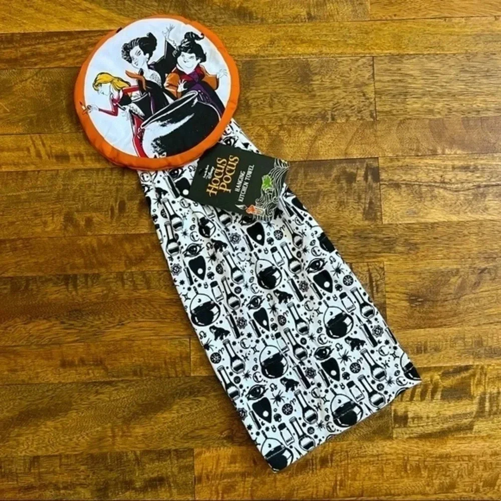 Pair Of Disney Hocus Pocus Sanger Sisters Halloween Kitchen Towels New With Tags